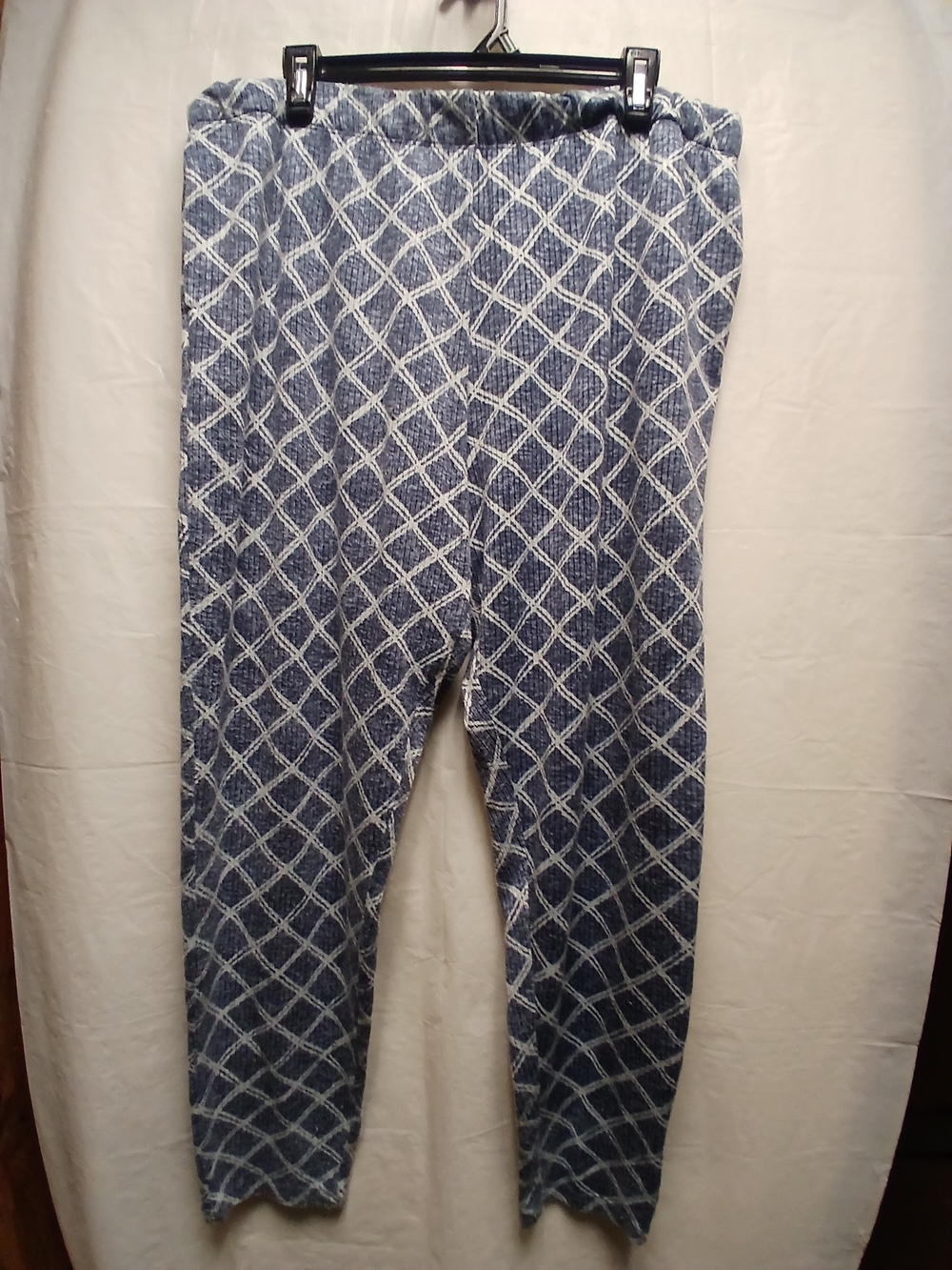 HUE Women's Blue and White Lattice Ribbed Knit Lounge Pants